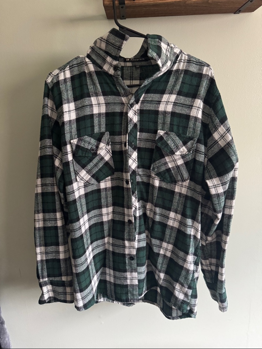 Men's Green and White Plaid Flannel Shirt - Unknown Brand